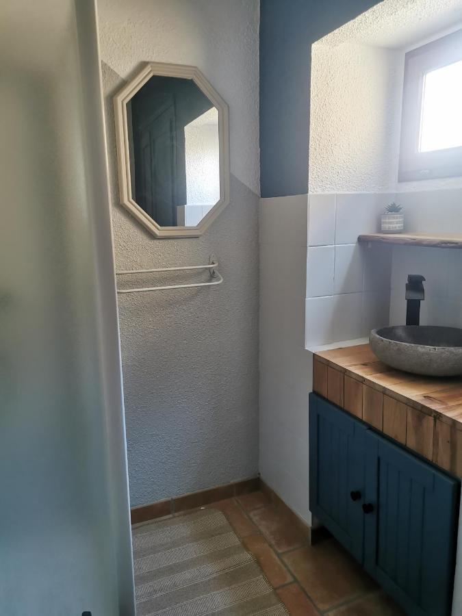 Au Petit Faubourg Lejlighed Grignan Eksteriør billede